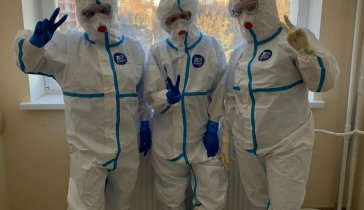 Сбор денег на помощь в продовольствии медицинским работникам.