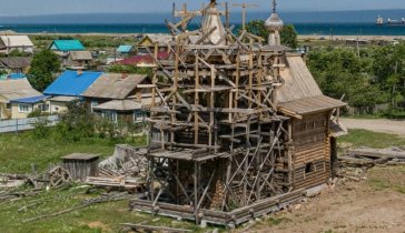 Строительство деревянного храма