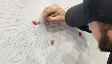 Картина из крови 180 национальностей.