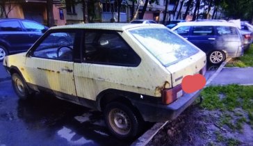 Старый новый автомобиль