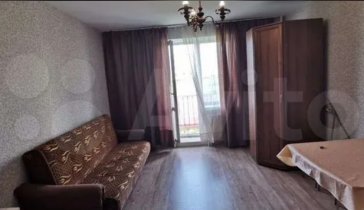 На самую дешёвую квартирку.